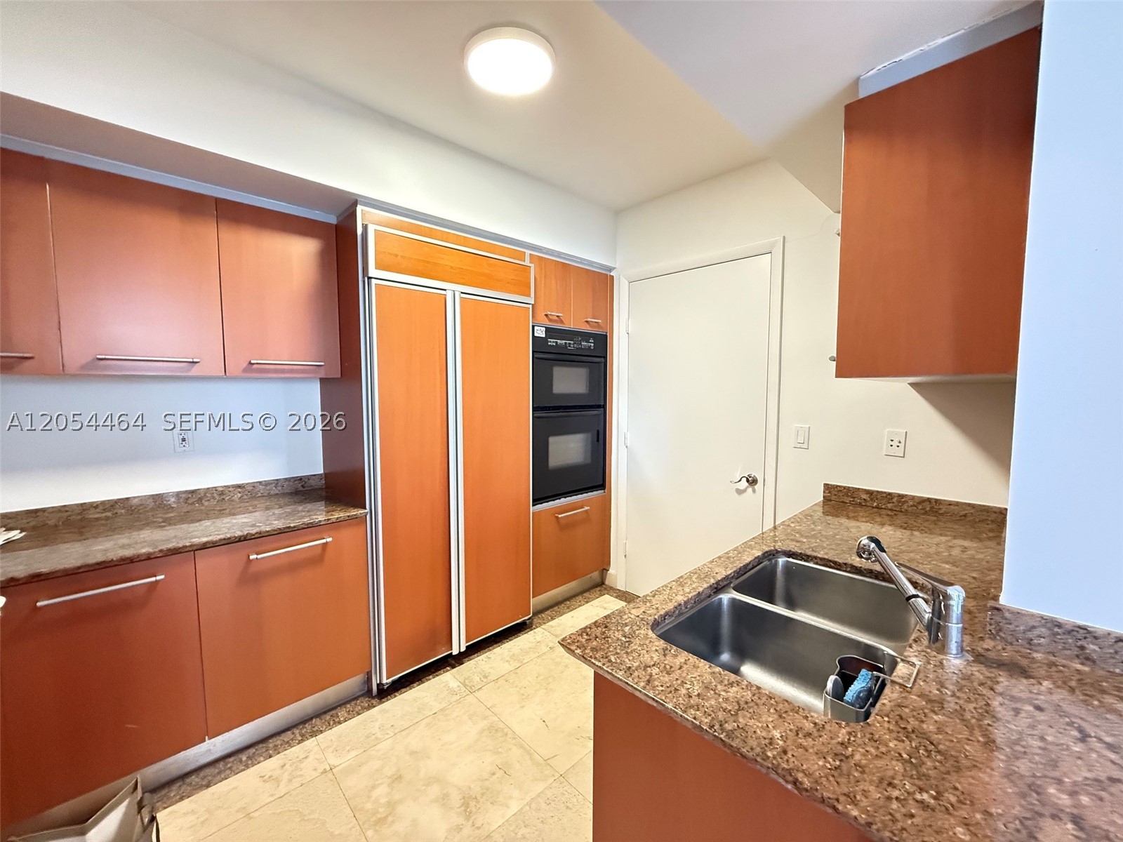 18911 Collins Ave 2502