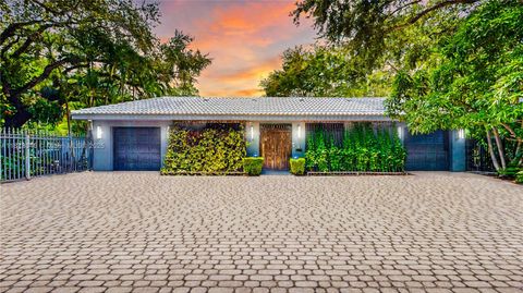 Photo of 2101 Tigertail Ave, Miami, FL 33133 (MLS # A11873046)