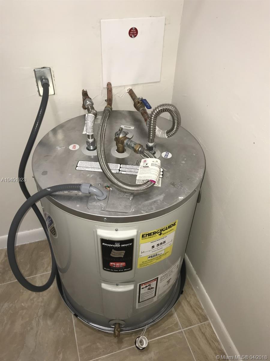 OAKLAND SHORES 1 CONDO - Residential Lease