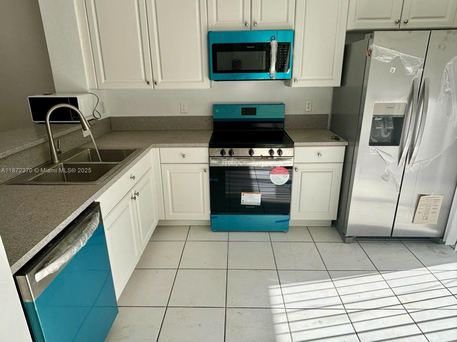 PARK PLACE AT PLANTATION - Residential Lease