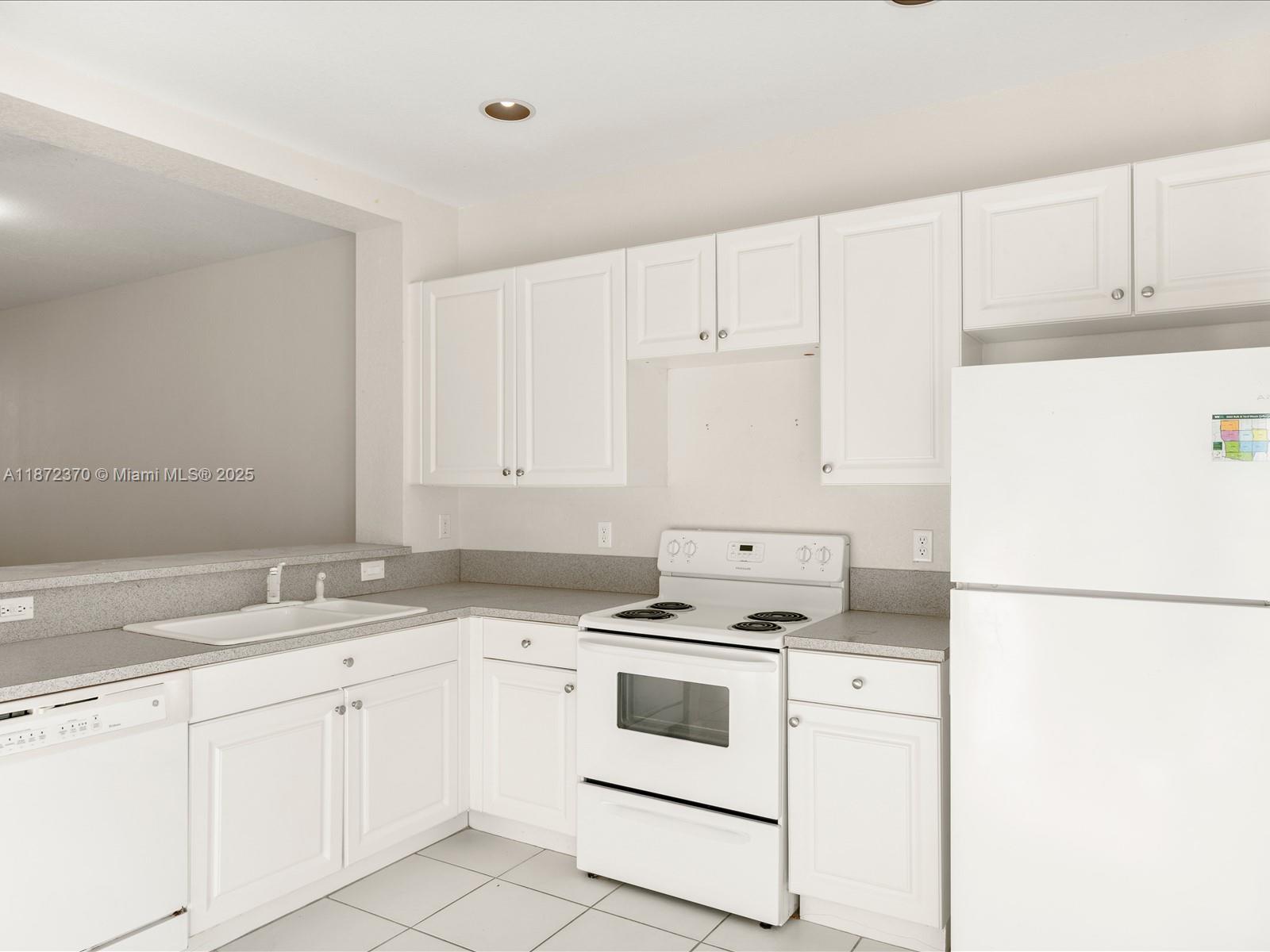 PARK PLACE AT PLANTATION - Residential Lease