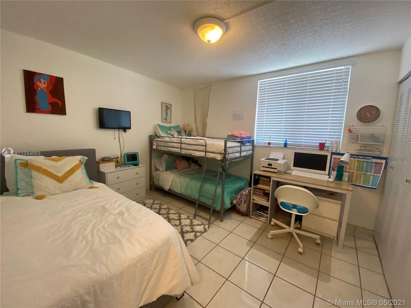 INDIAN LAKE VILLAGE CONDO - Residential Lease