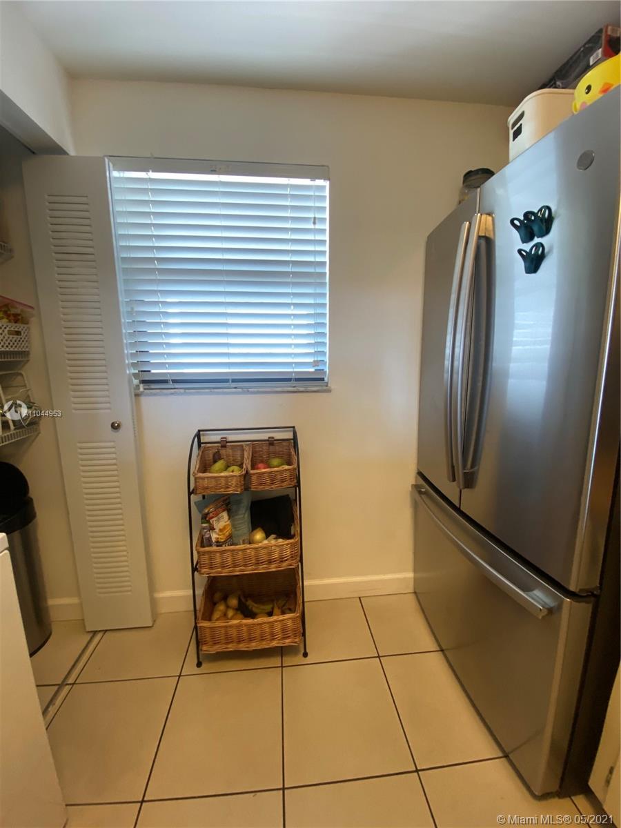 INDIAN LAKE VILLAGE CONDO - Residential Lease