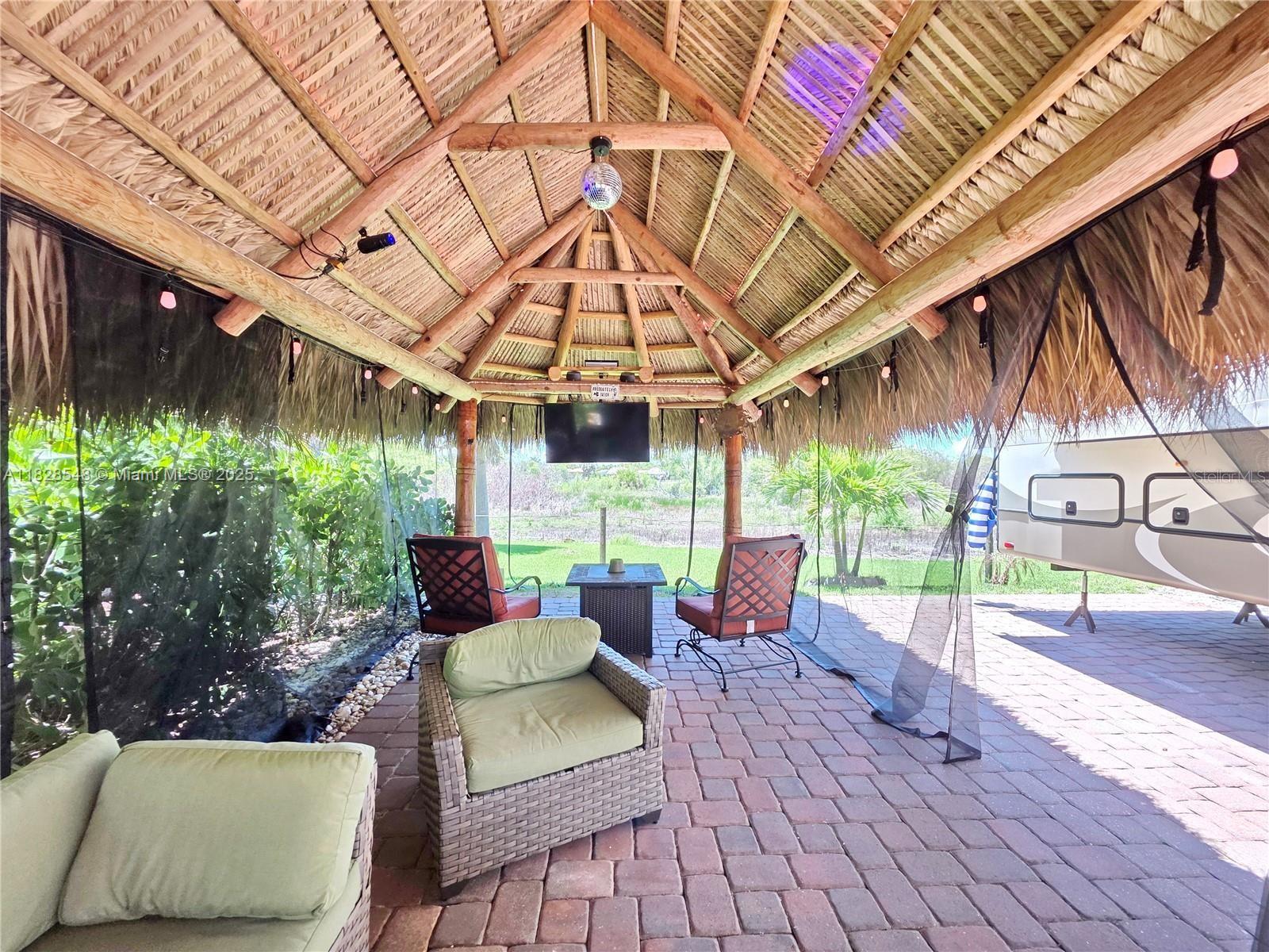 Silver Palms RV Resort - Land