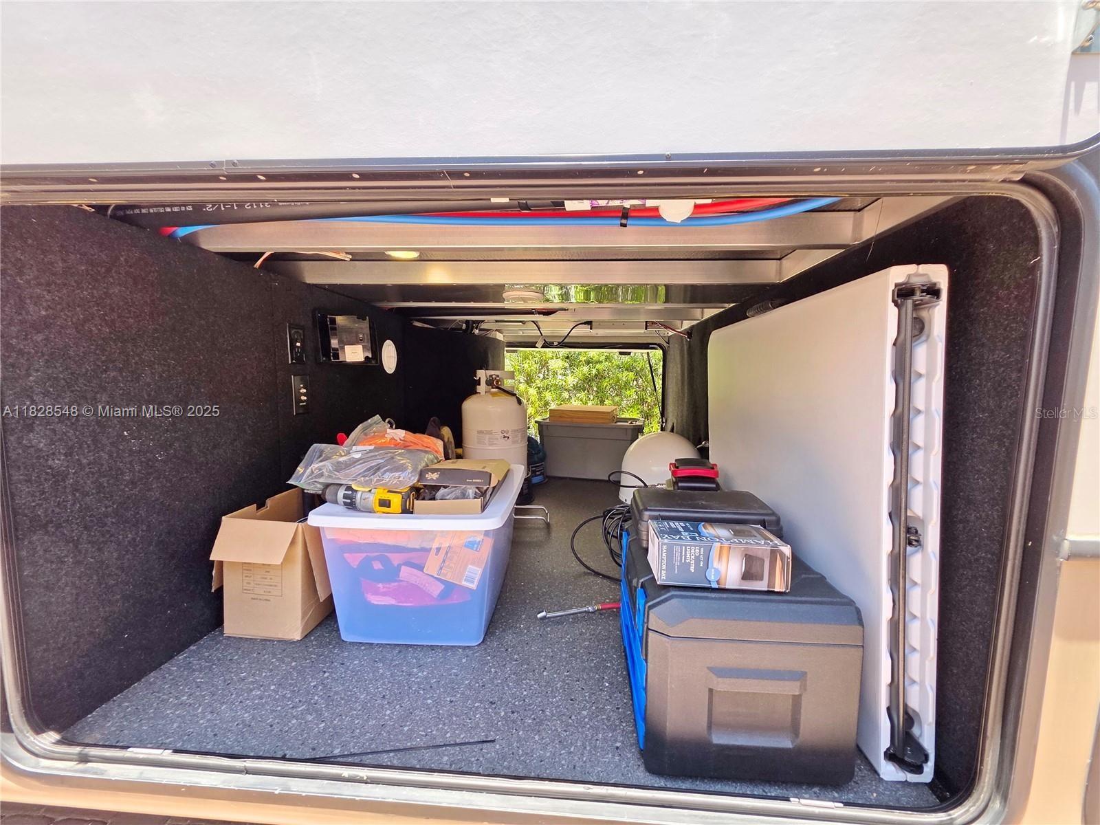 Silver Palms RV Resort - Land