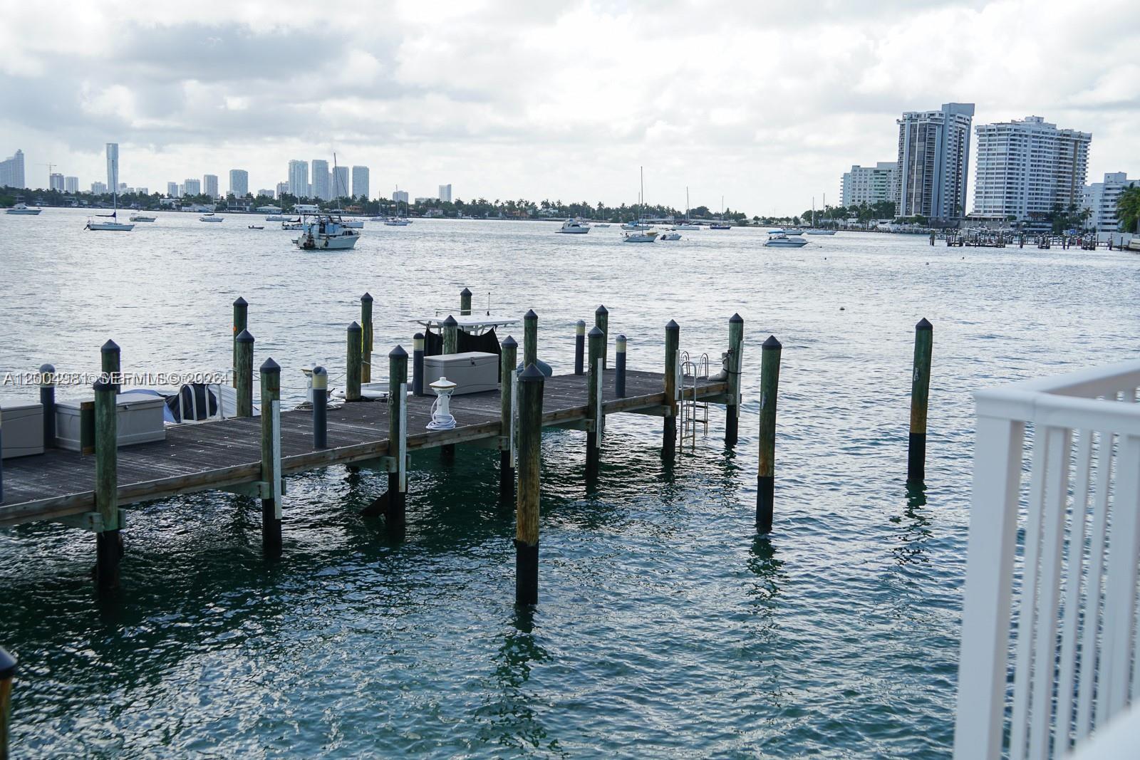 BAYVIEW TERR CONDO - Residential