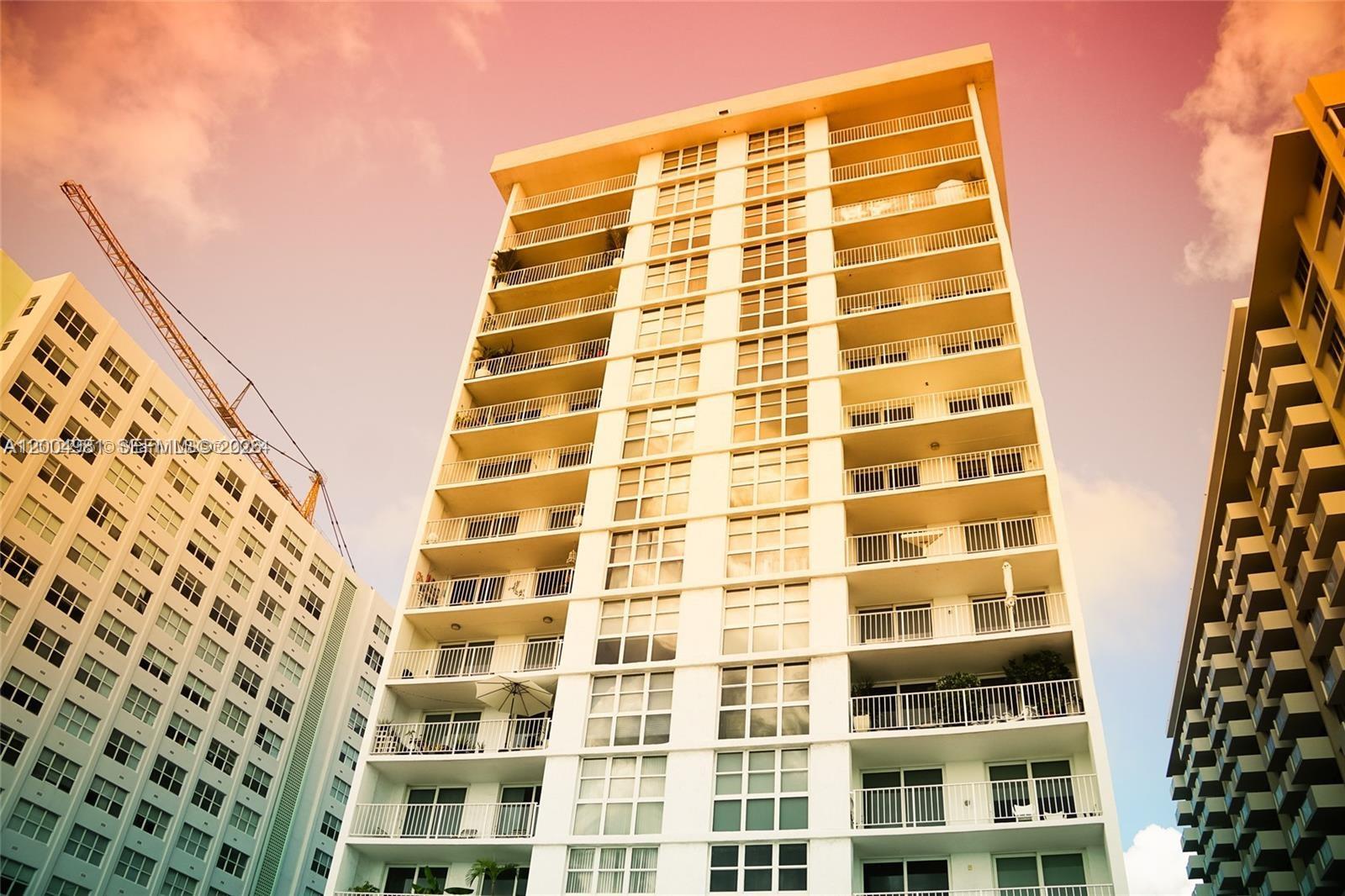 BAYVIEW TERR CONDO - Residential