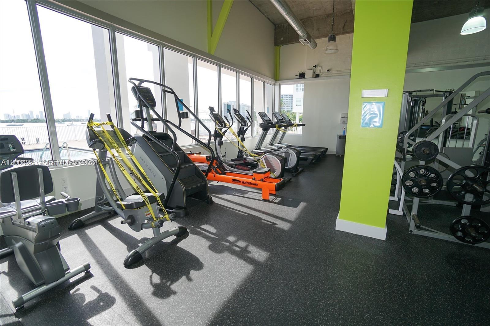 BAYVIEW TERR CONDO - Residential