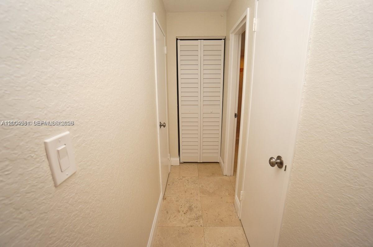 BAYVIEW TERR CONDO - Residential