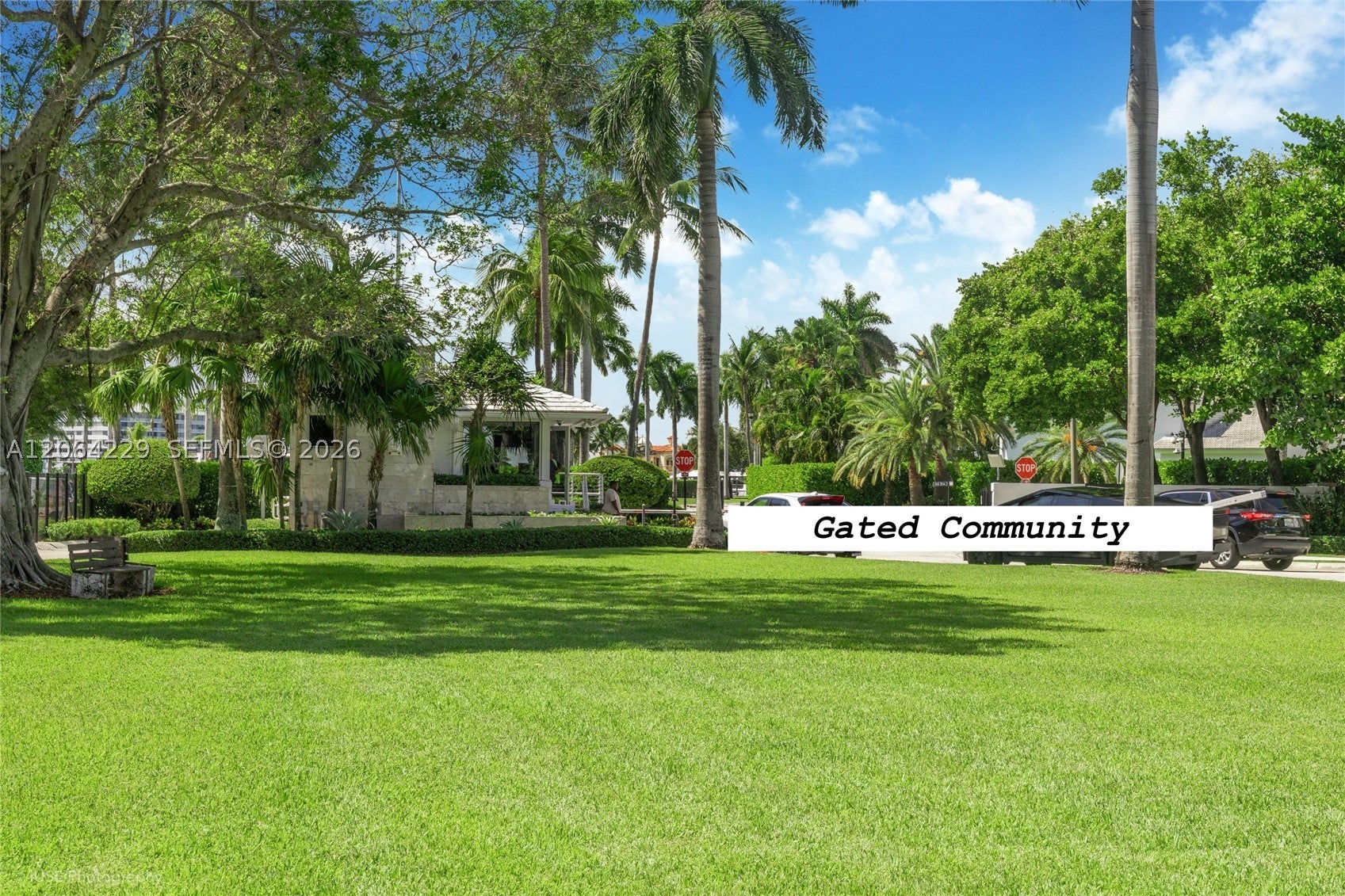 52 Camden Dr