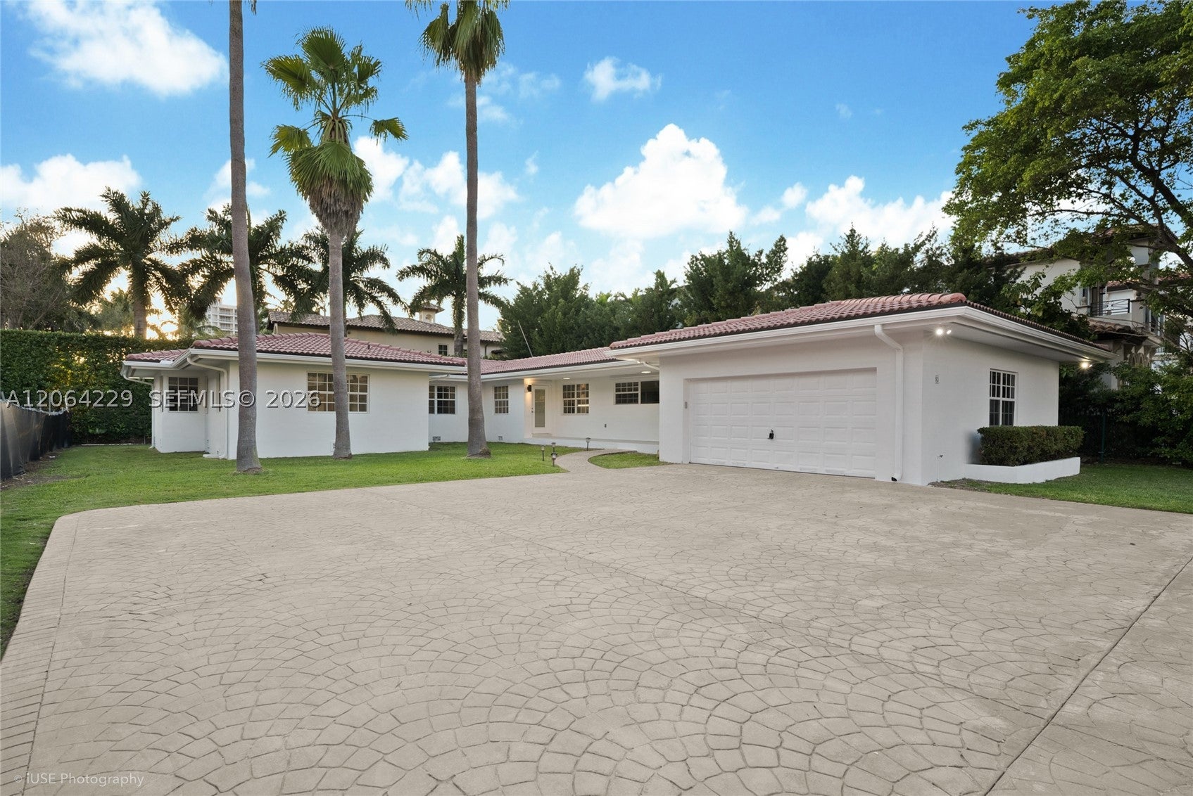 52 Camden Dr