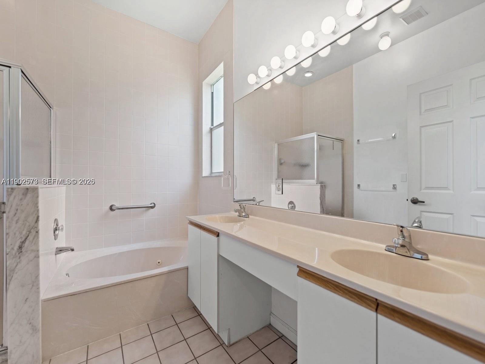 KEYS-GATE NO 1 - Residential