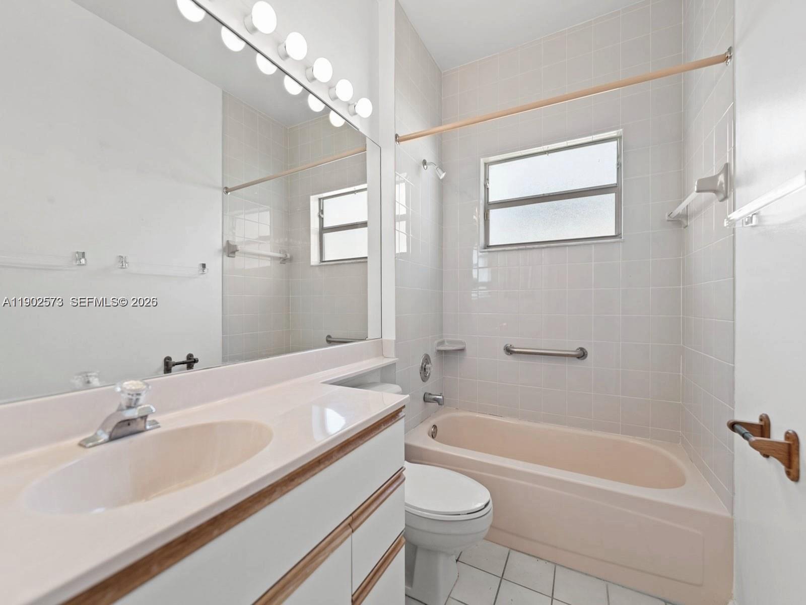 KEYS-GATE NO 1 - Residential