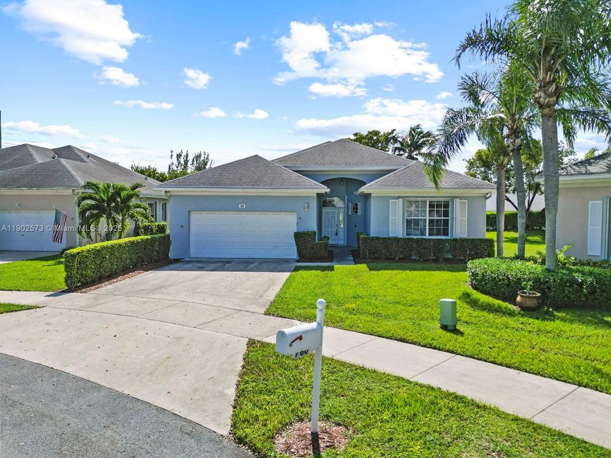This very spacious 4 bedroom two bath single family home in North Gate, a Keys Gate community, offers a large lot and many amenities. The home features a split floor plan, a living room, a family room with a built-in bar, a formal dining area, a large kitchen with a breakfast area, screened patio, spa, tile throughout, a new roof installed 8 years ago, accordion shutters and a two-car garage.
Conveniently located close to shopping and dining, with easy access to the Florida Turnpike and just a short drive to the Florida Keys, this home offers the perfect combination of comfort and convenience. Don't miss out on this opportunity to own a beautiful home in a desirable community.