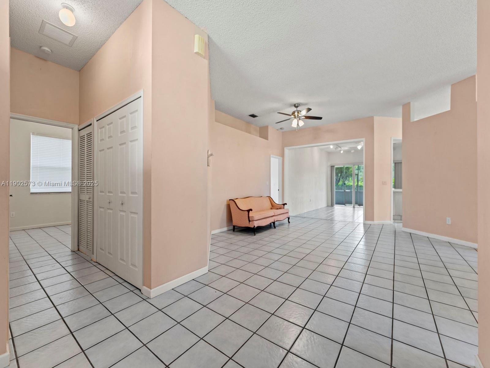760 SE 23rd Ln, Homestead, FL, 33033/$489,999 1 760 SE 23rd Ln