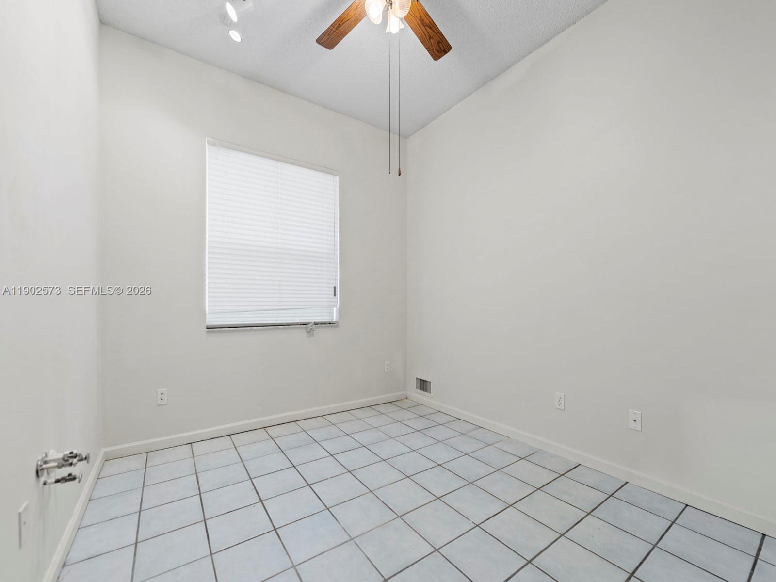 KEYS-GATE NO 1 - Residential