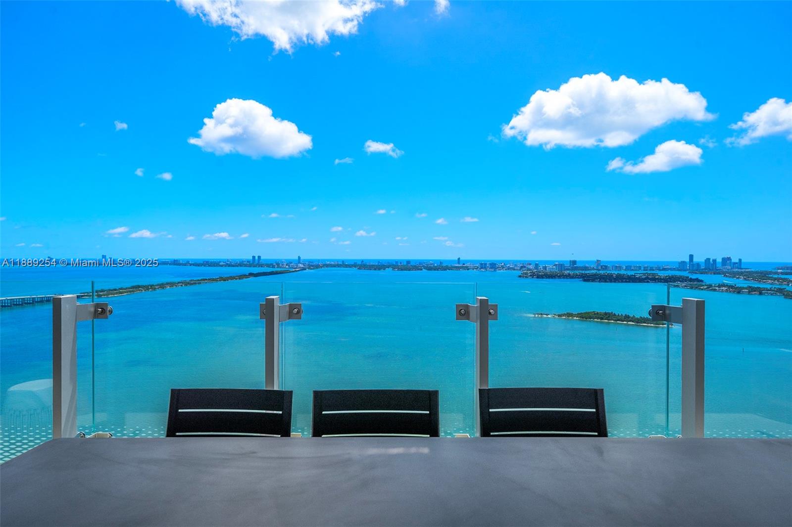 ESCOTTONIA PARK - Residential Lease