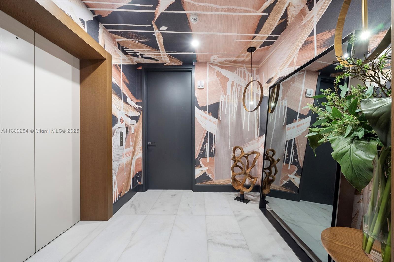 ESCOTTONIA PARK - Residential Lease