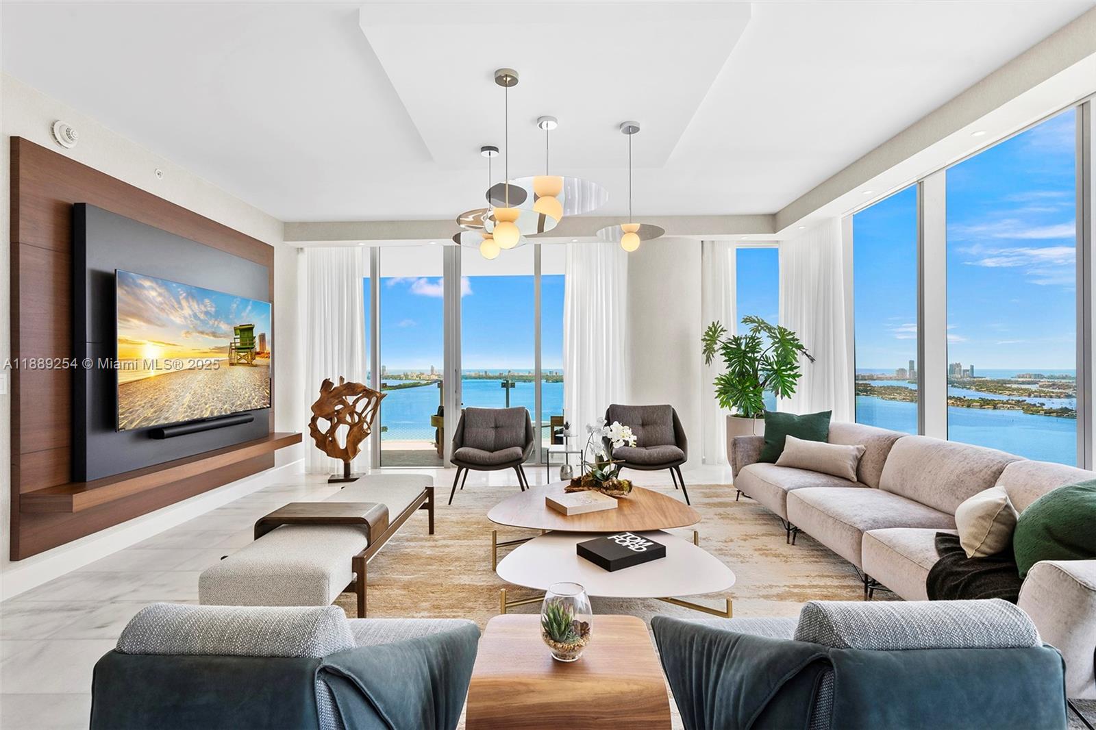 ESCOTTONIA PARK - Residential Lease