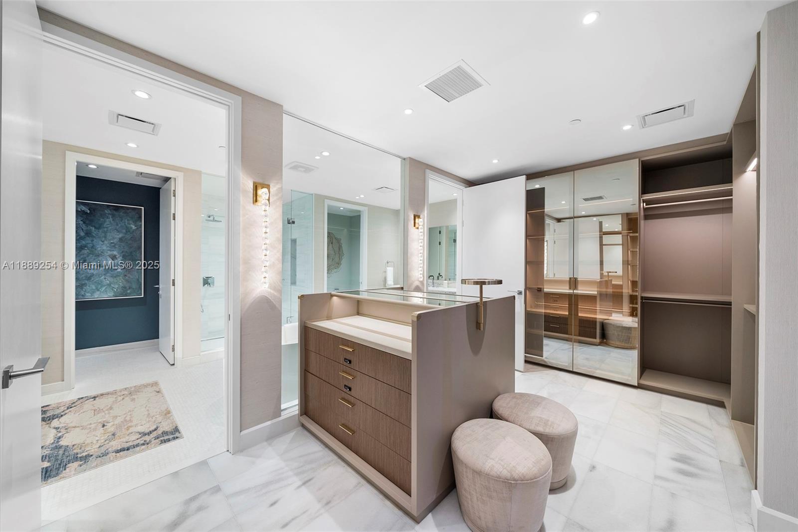ESCOTTONIA PARK - Residential Lease