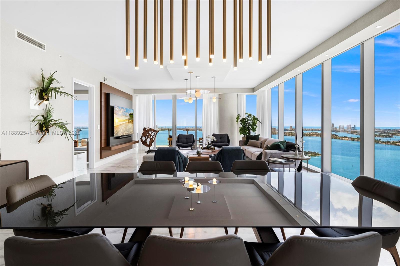 ESCOTTONIA PARK - Residential Lease