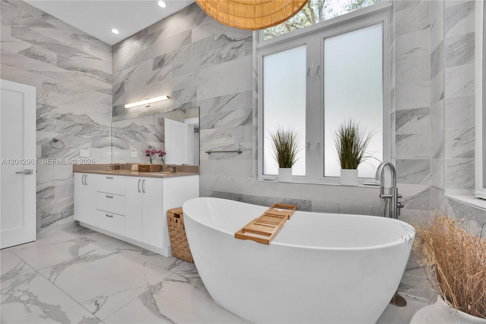 MARIANA PLACE - Residential Lease
