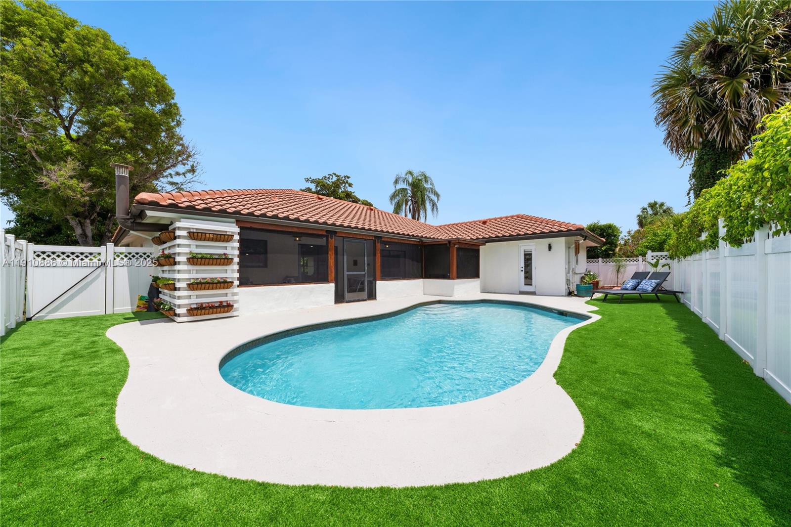 CROSSINGS - Residential