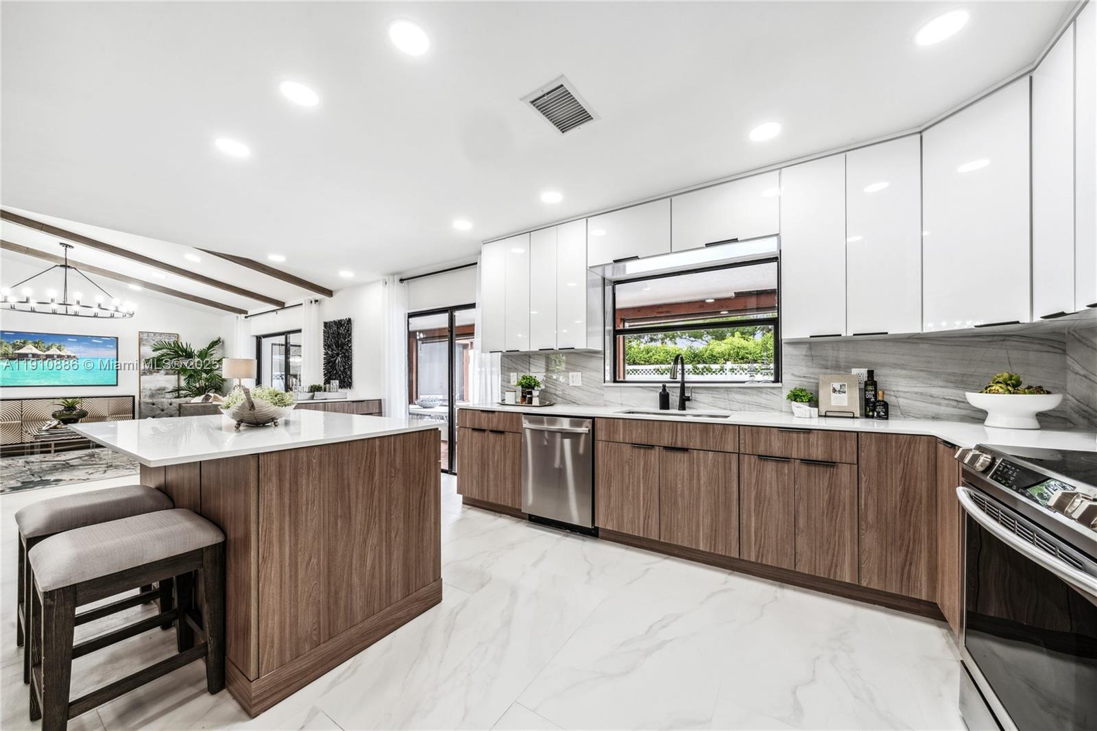 CROSSINGS - Residential