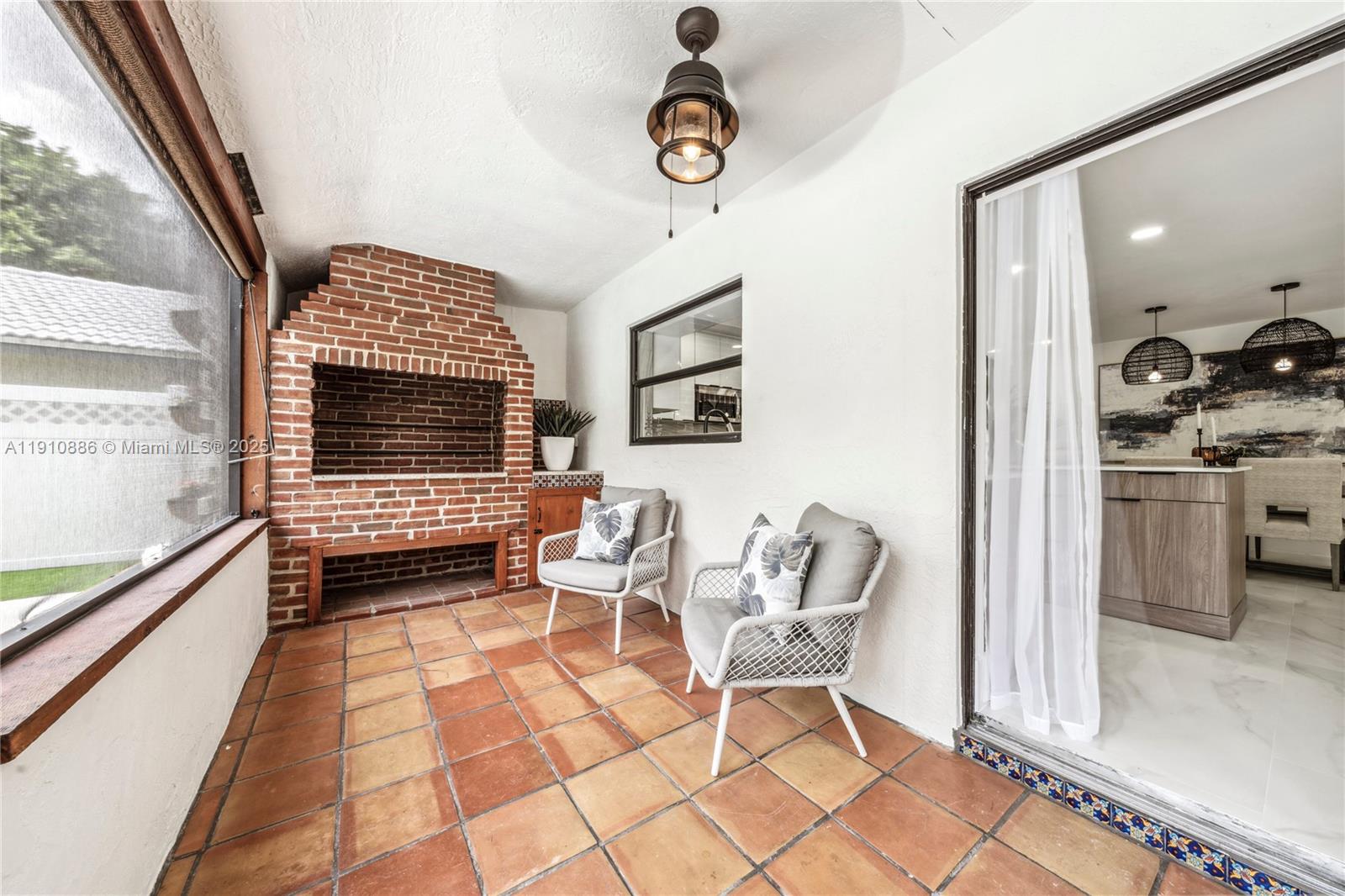 CROSSINGS - Residential