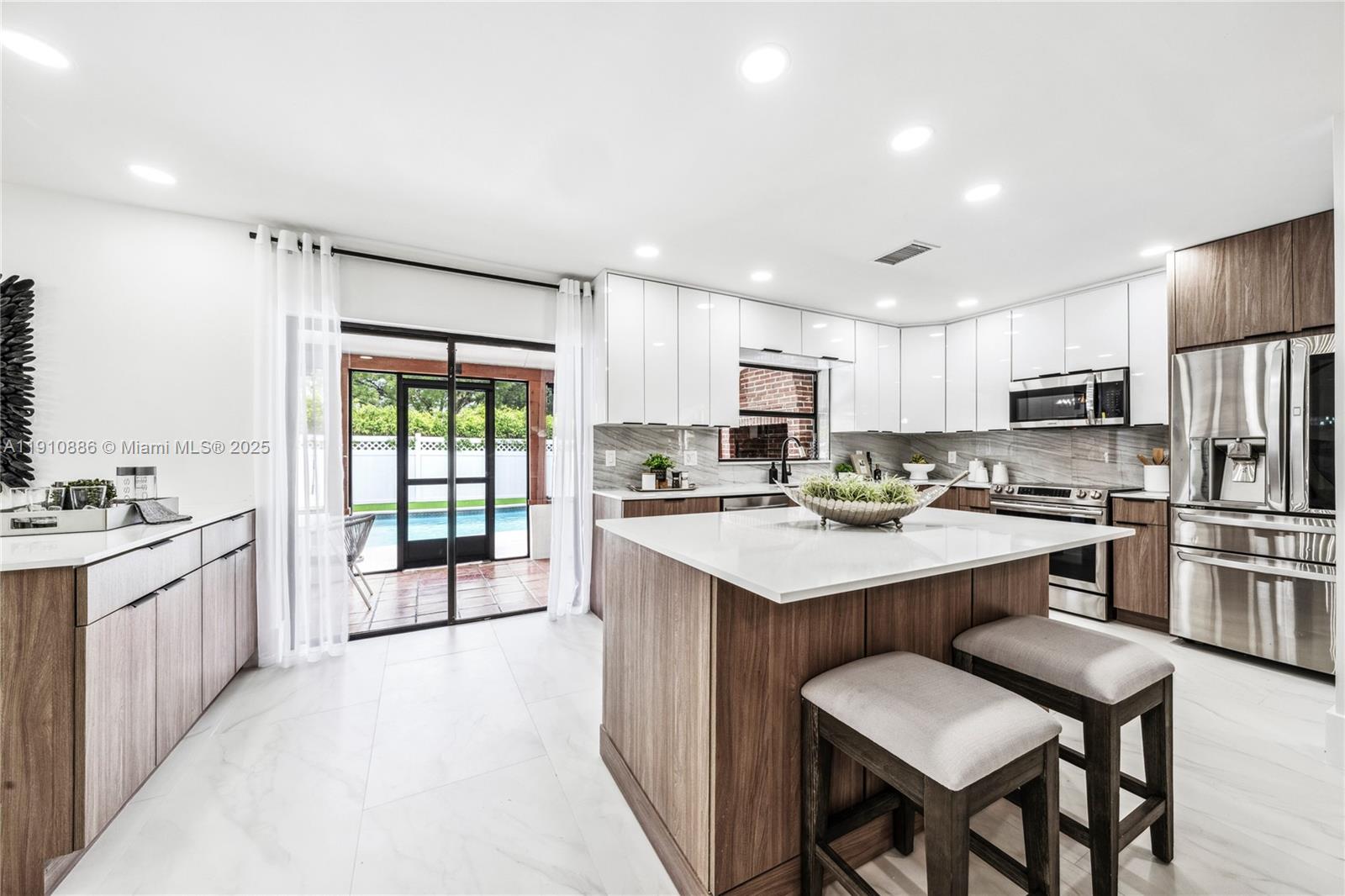 CROSSINGS - Residential