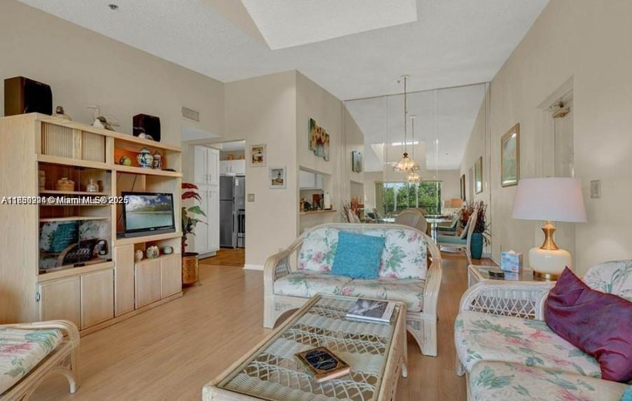 JENSEN BEACH CLUB CONDO - Residential