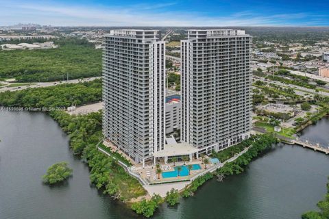 Condominium in North Miami Beach FL 16385 Biscayne Blvd.jpg