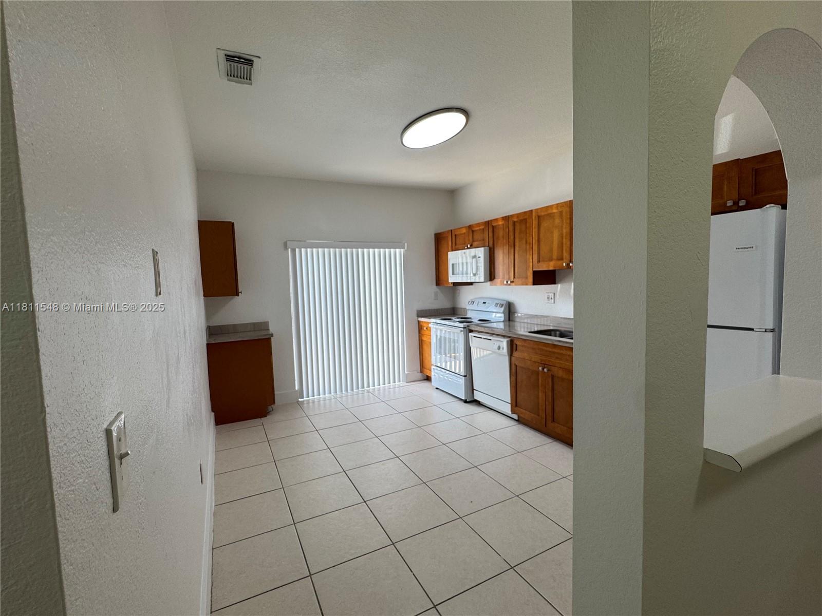 6912 NW 179th St 107-3