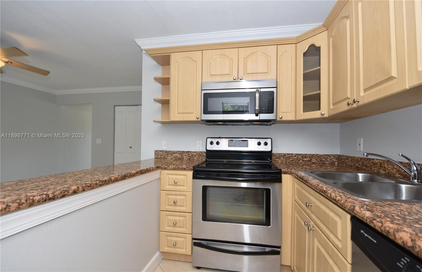 HARBOR COVE CONDO - Residential Lease