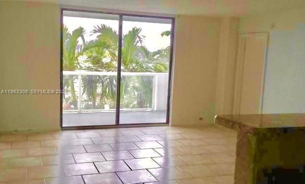 SAILBOAT CAY CONDO - Residential