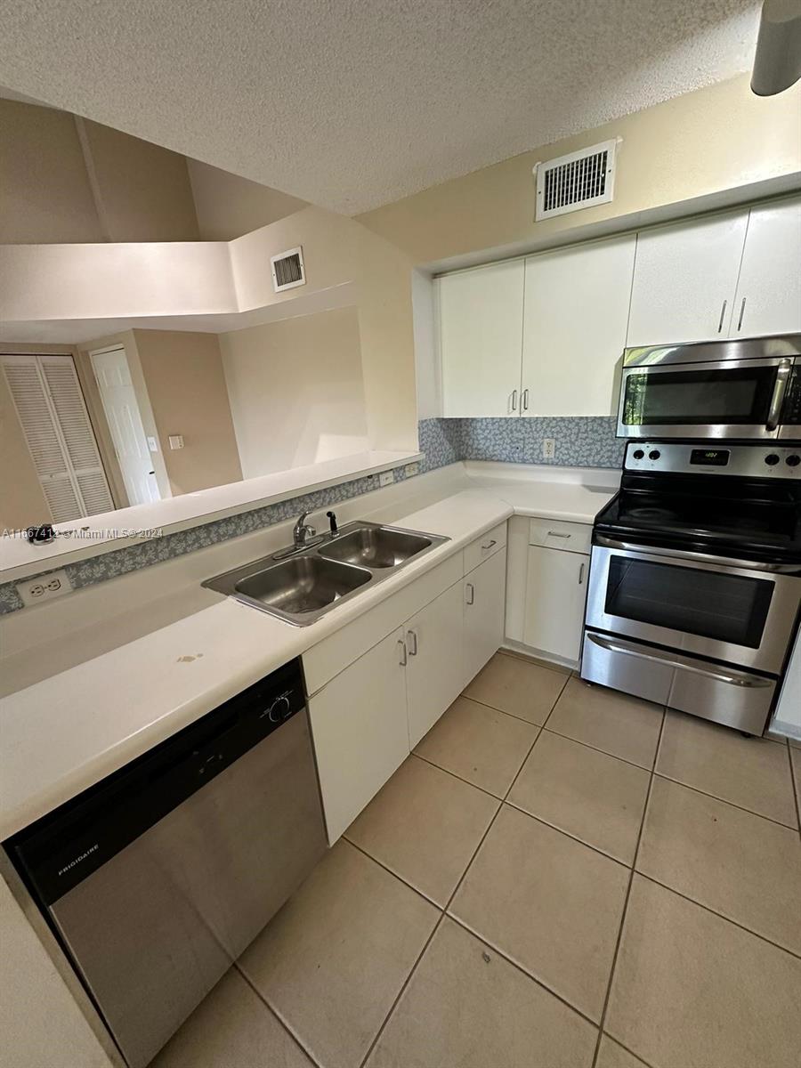 CARRINGTON AT COCONUT CRE - Residential