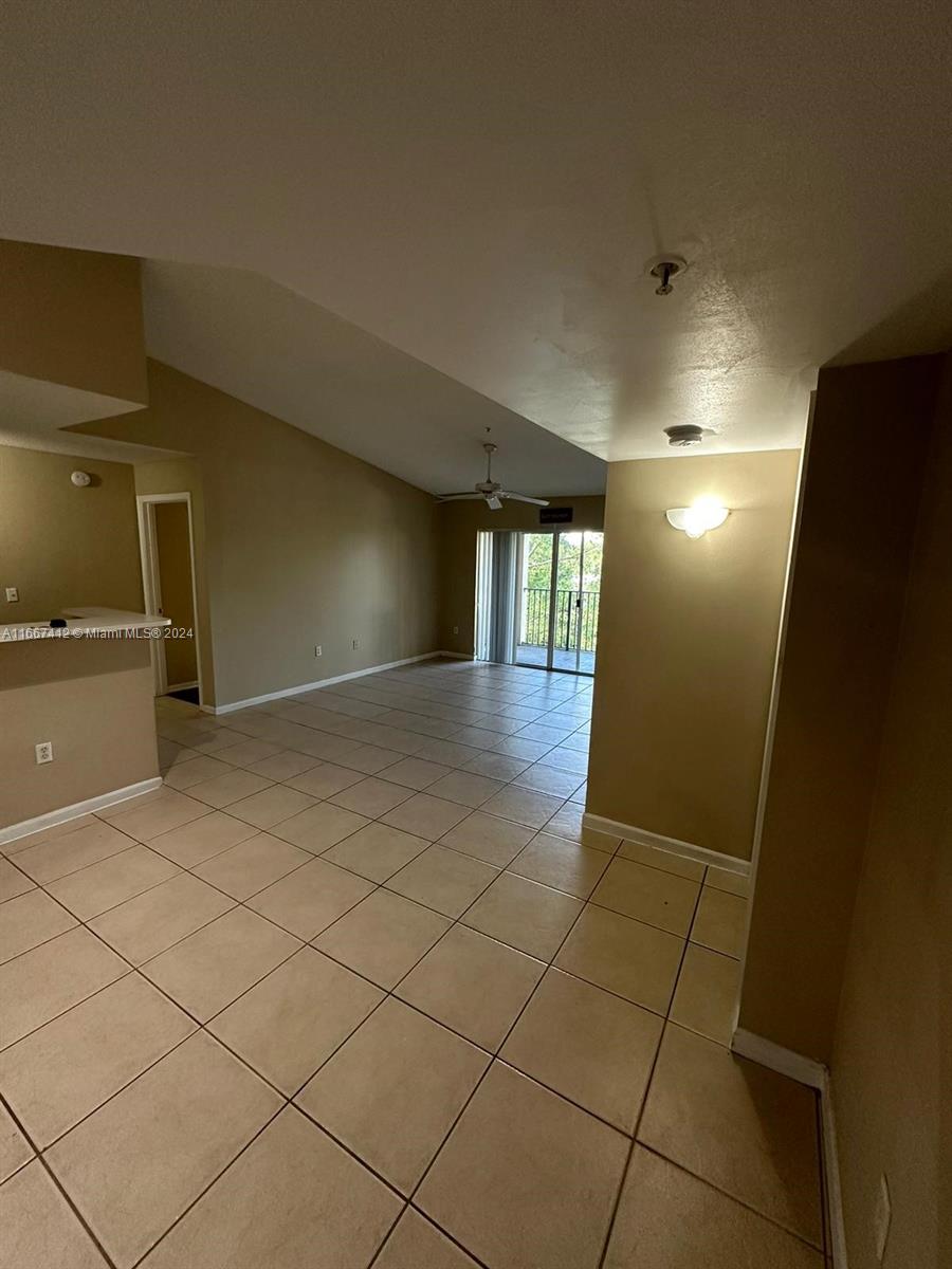 4848 N State Road 7 4305