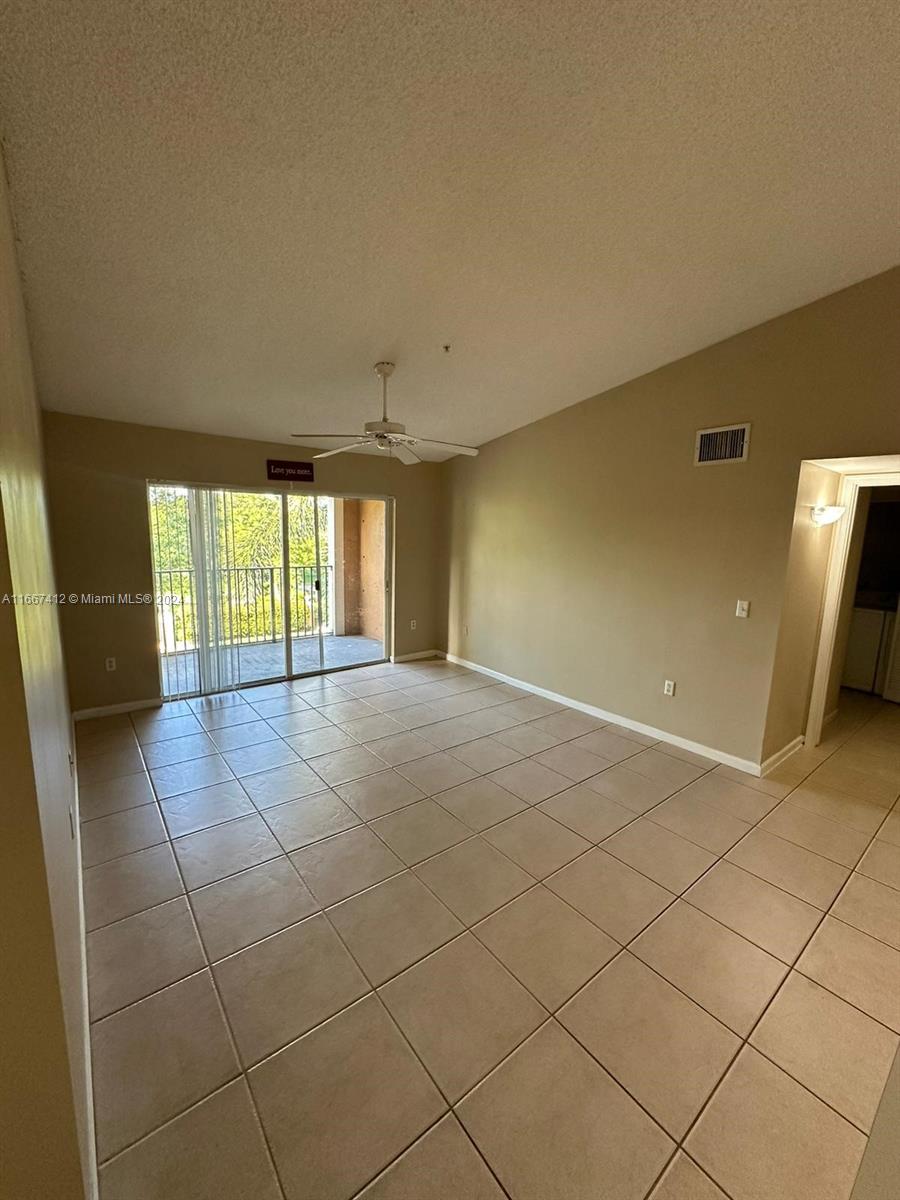 4848 N State Road 7 4305