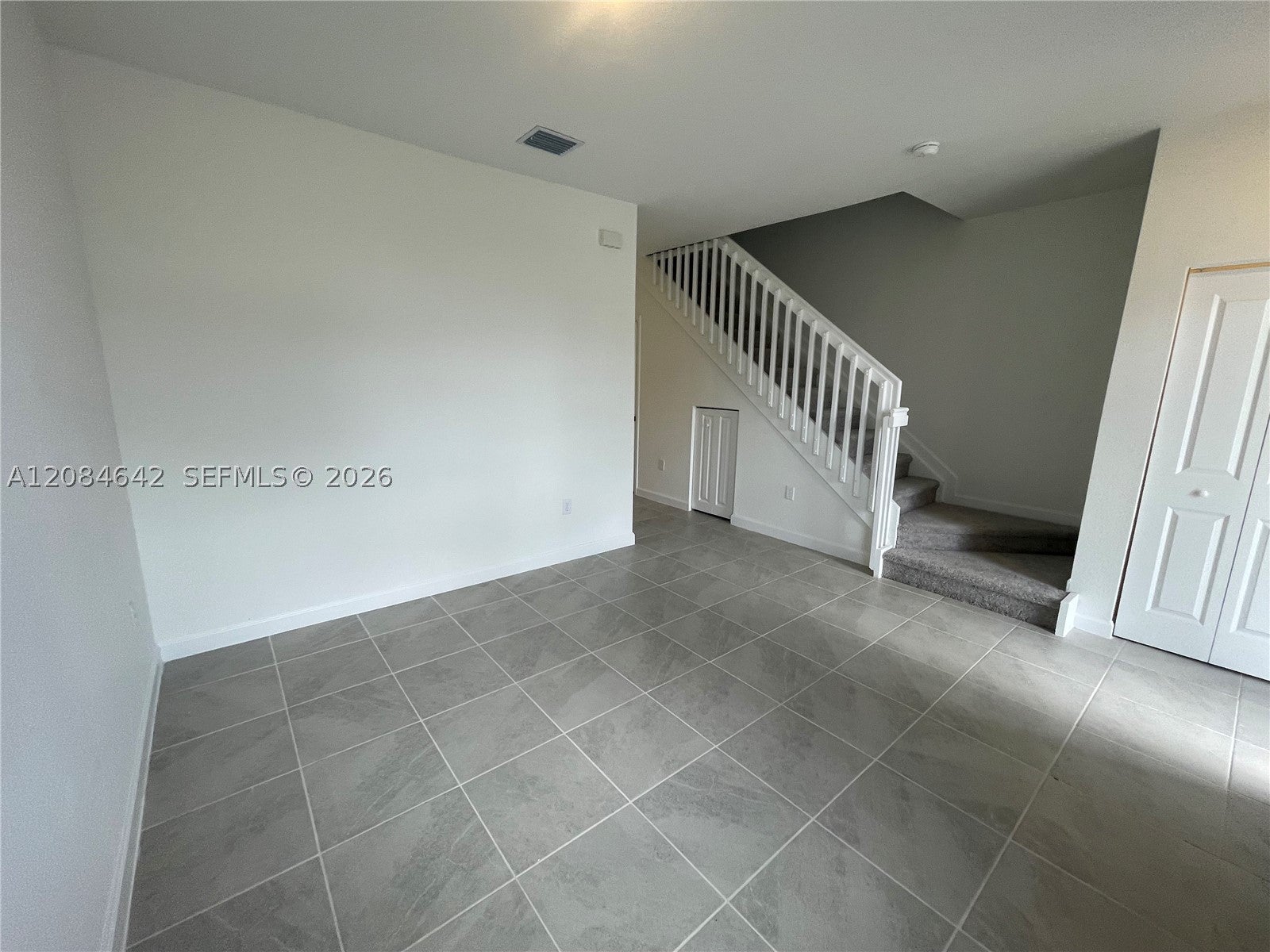2568 SE 25th Rd 2568