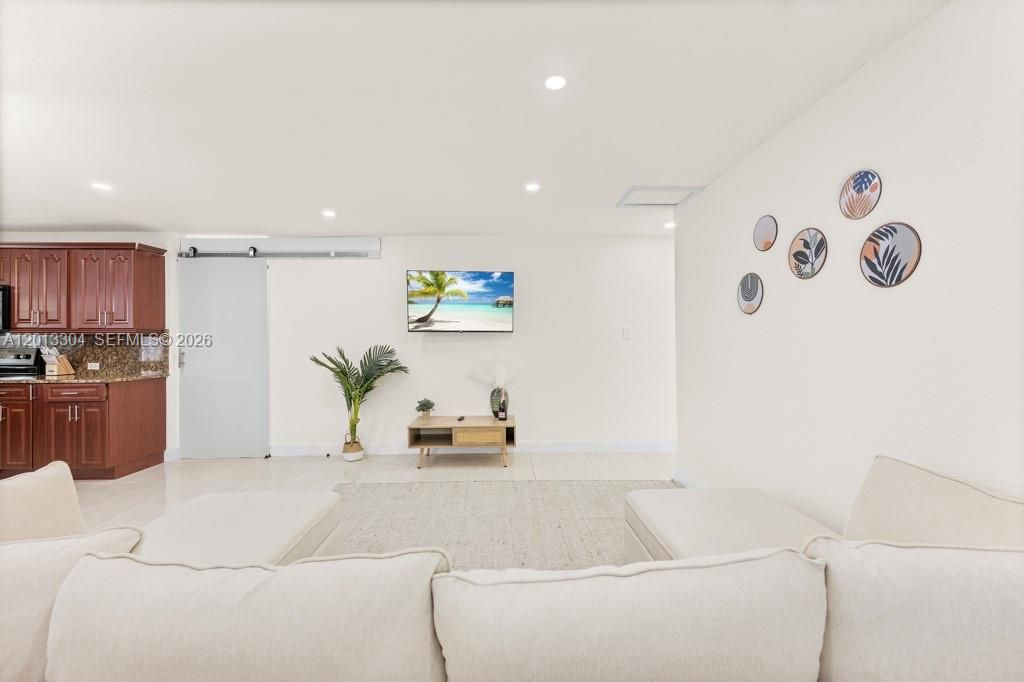 Photo of 2128 Dock St #0, West Palm Beach, FL 33401 (MLS # A12013304)