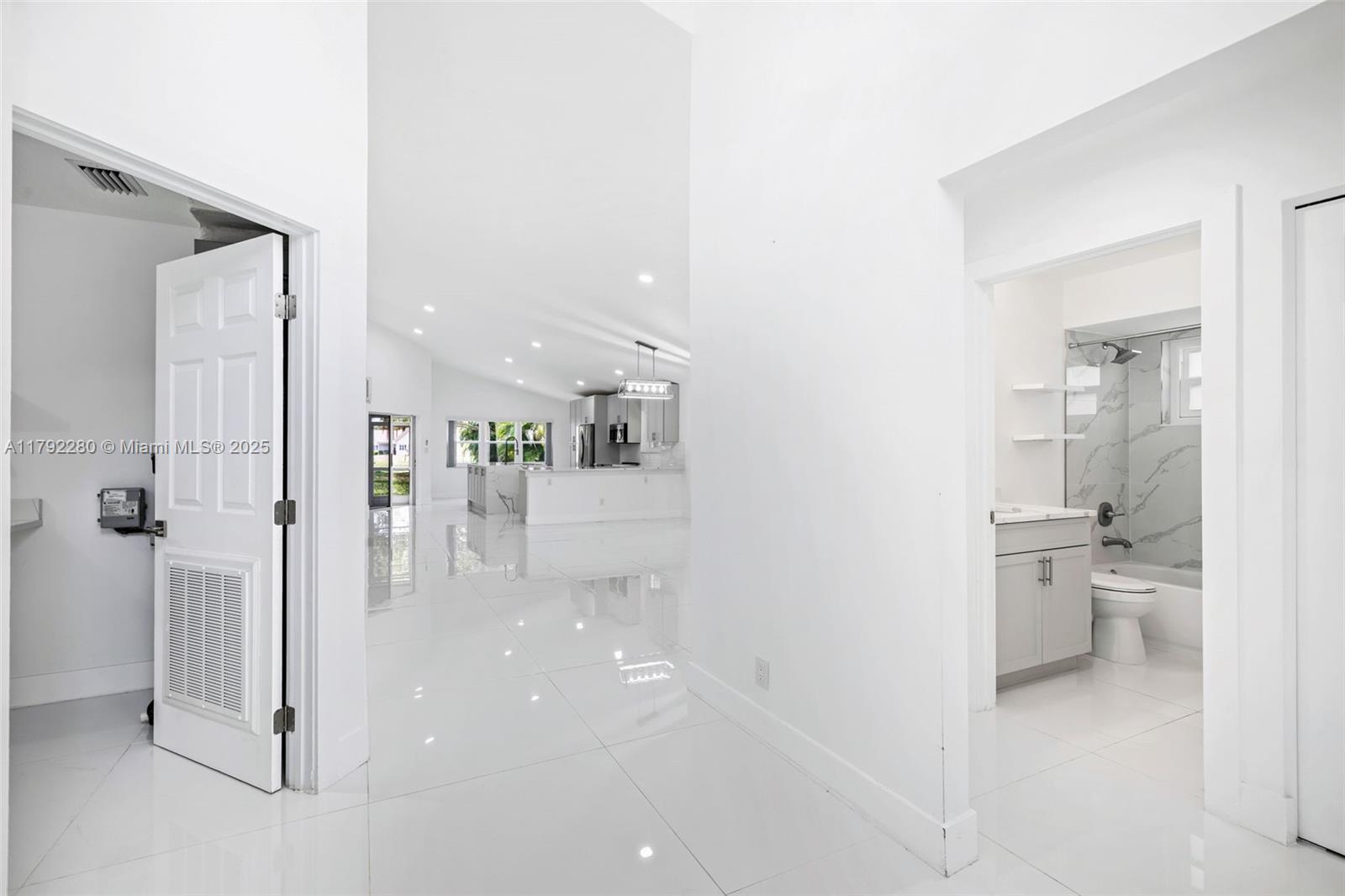 SWEETWATER SEC 4 - Residential