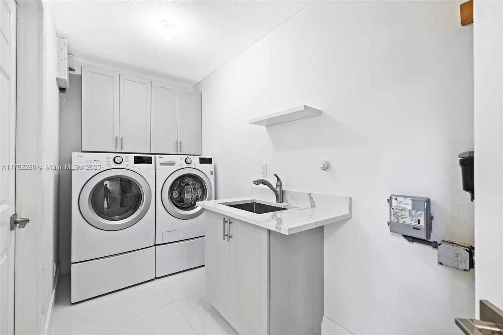 SWEETWATER SEC 4 - Residential