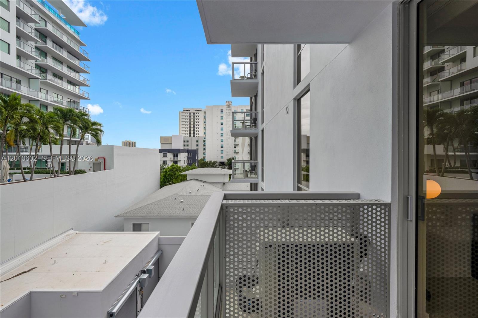 Domus Brickell Park - Residential