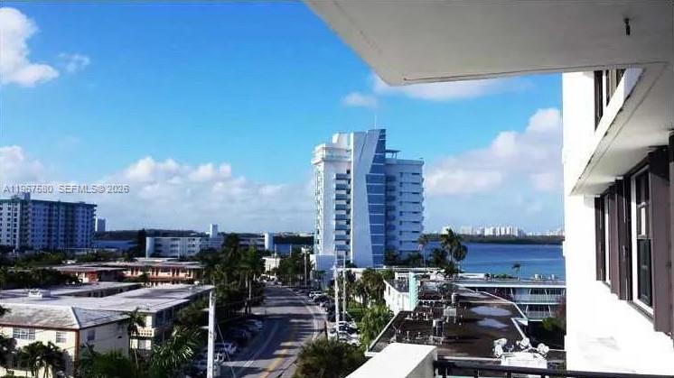 THE BELMONT CONDO - Residential