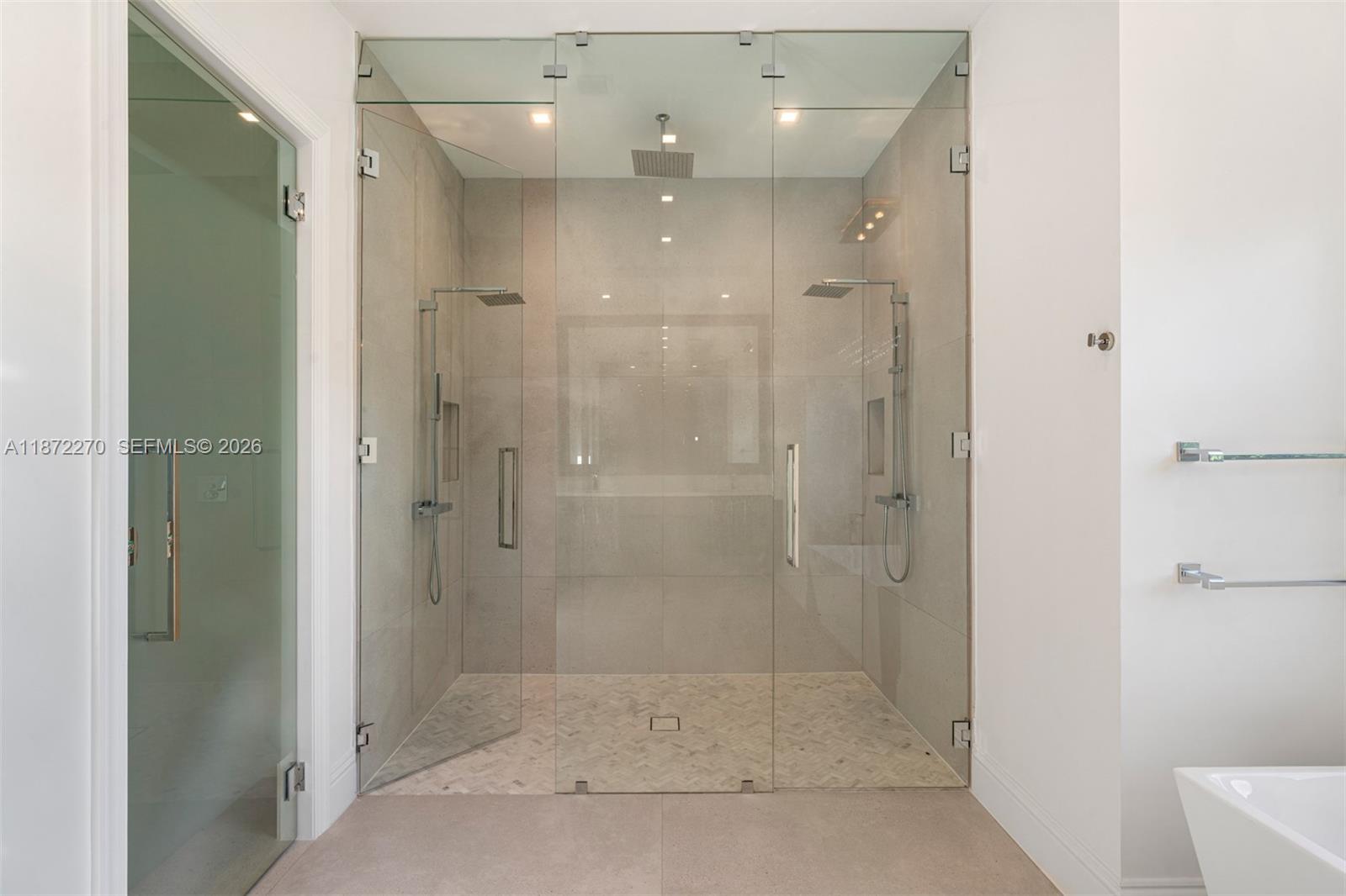 COCONUT PALM ESTATES - Residential