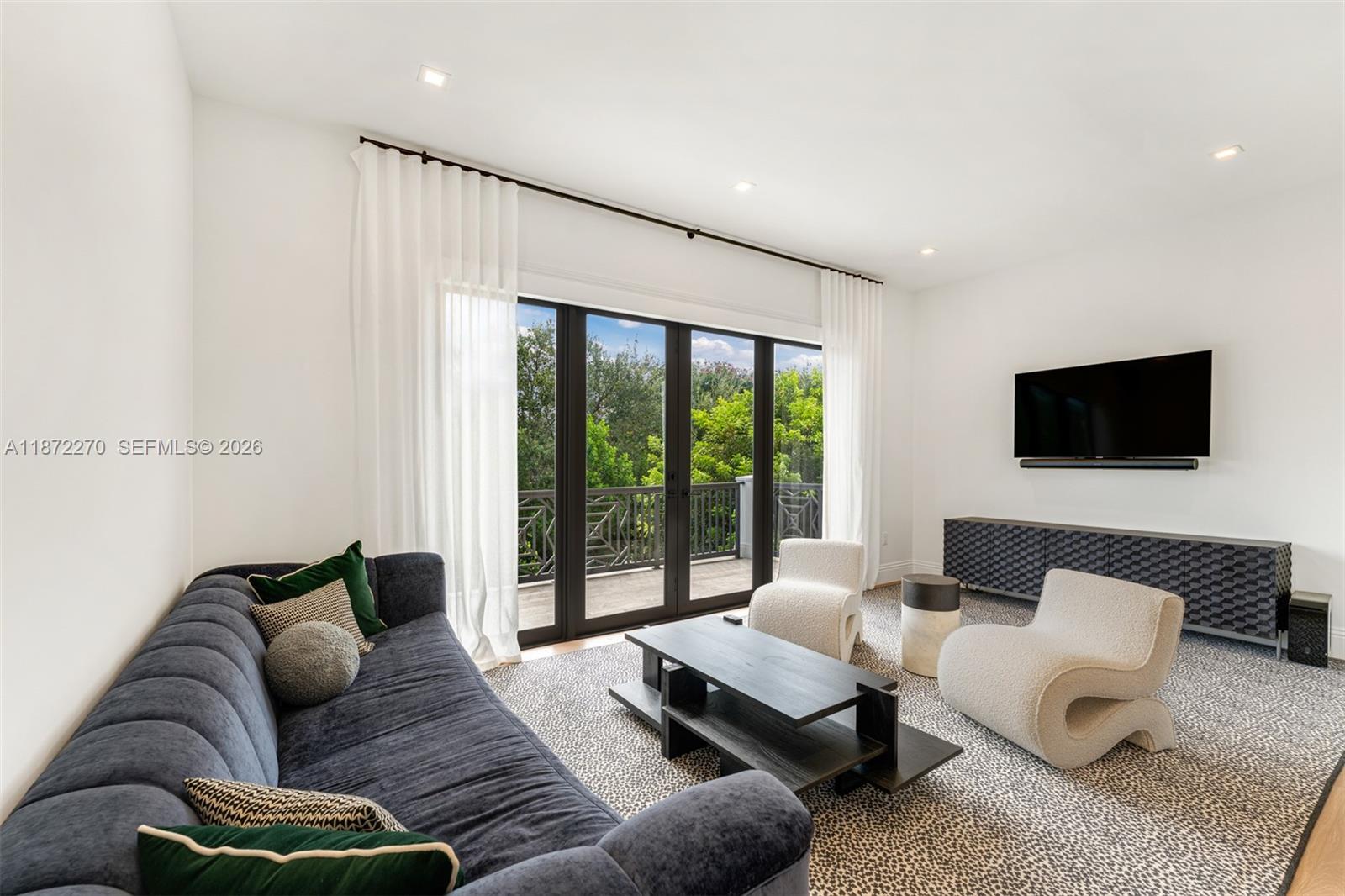 COCONUT PALM ESTATES - Residential