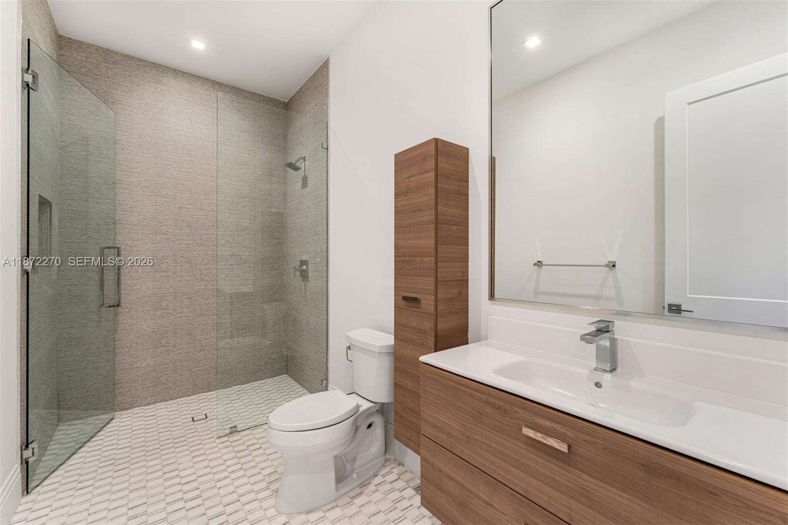 COCONUT PALM ESTATES - Residential