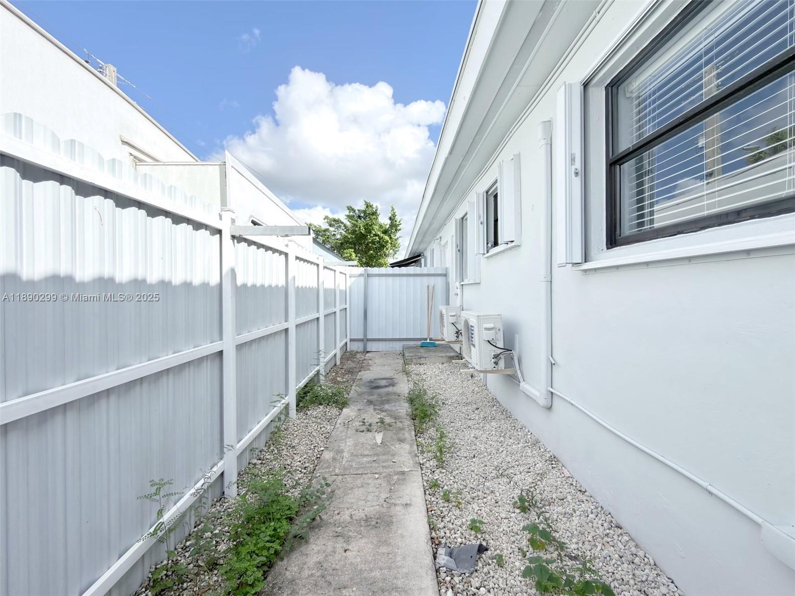 OPA LOCKA PL NO 3 - Residential Lease