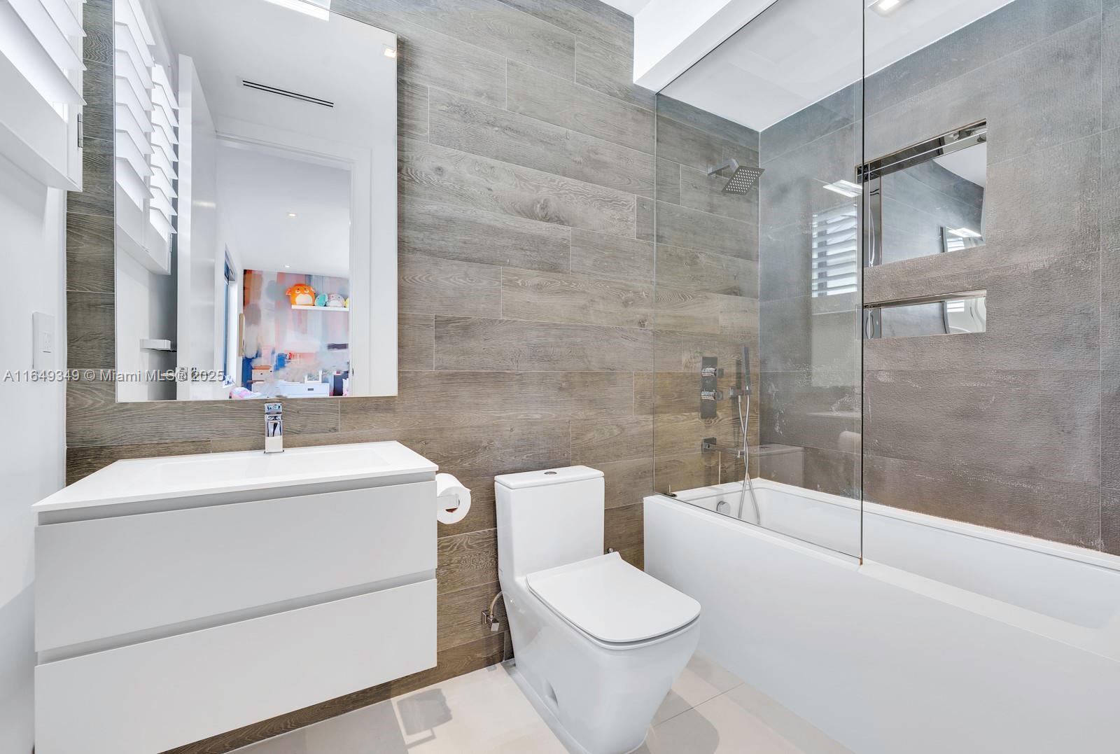 HIGH PINES REV PLAT OF 2N - Residential