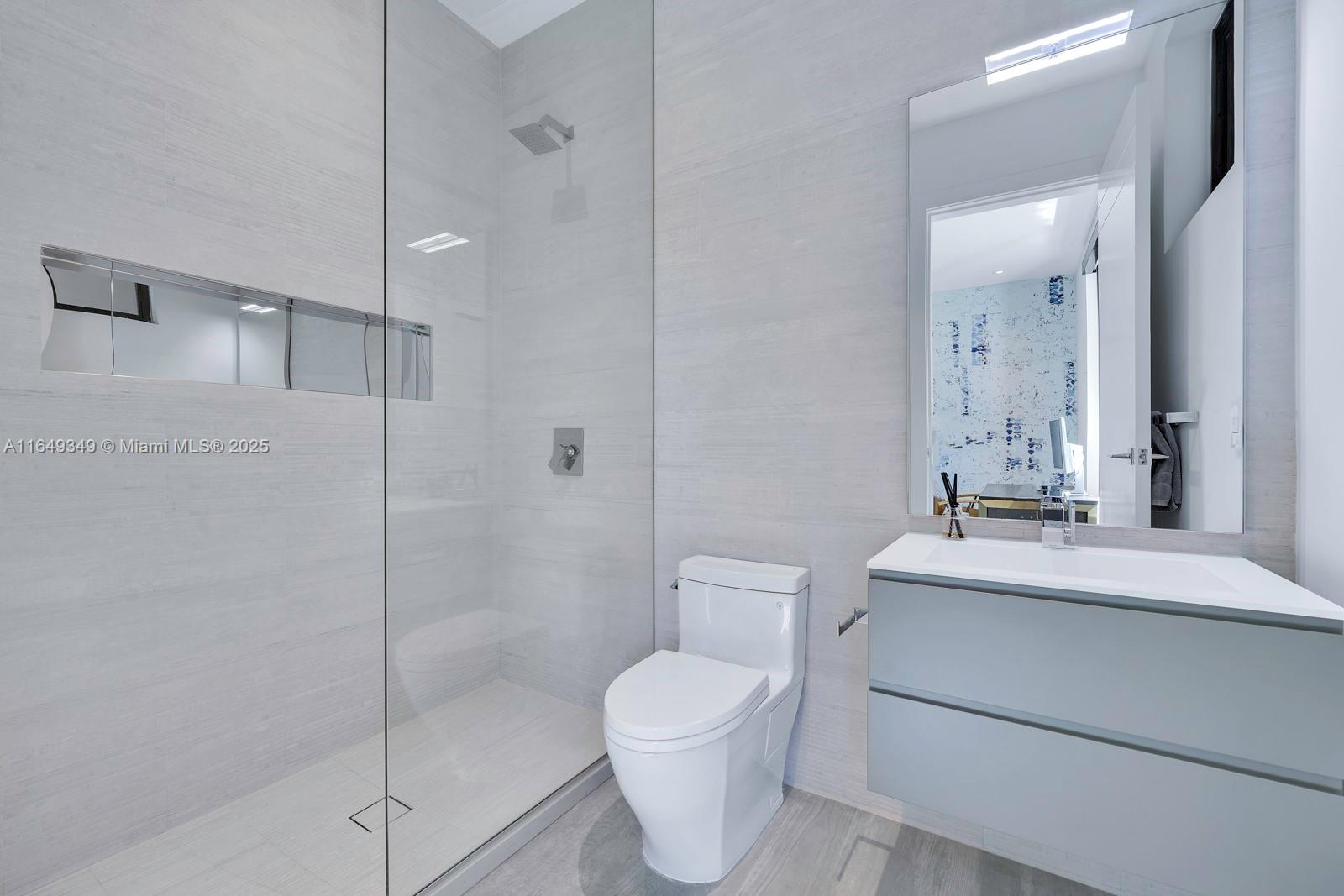 HIGH PINES REV PLAT OF 2N - Residential